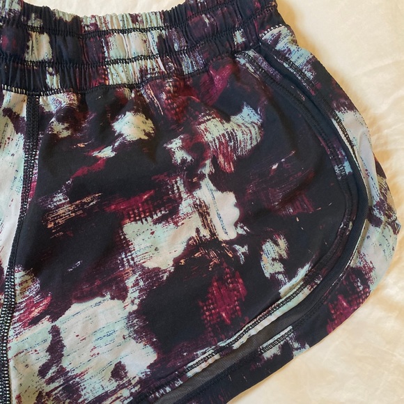 LULULEMON Make a Move Short - Picture 6 of 7